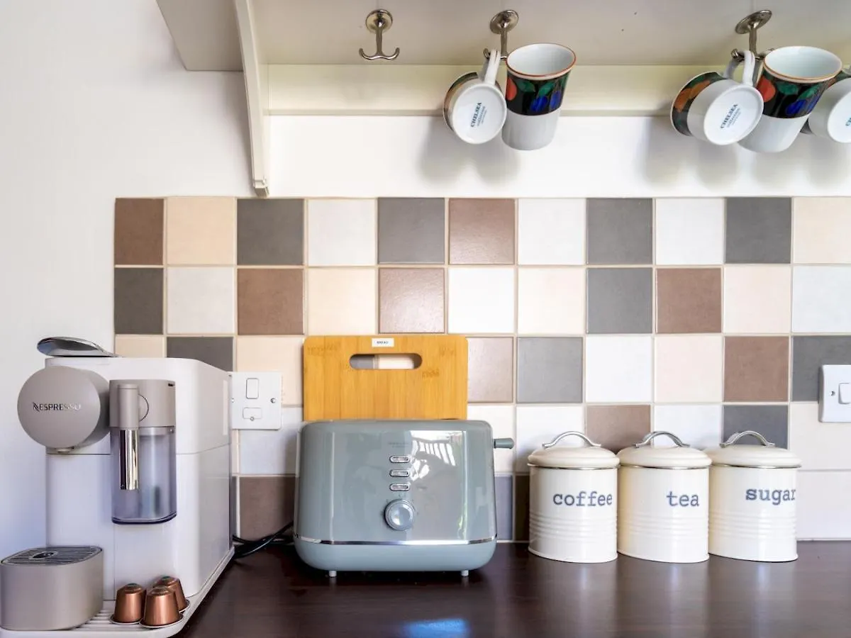 Pass The Keys Bath Road Retreat 2 Bedrooms With Garden Cheltenham